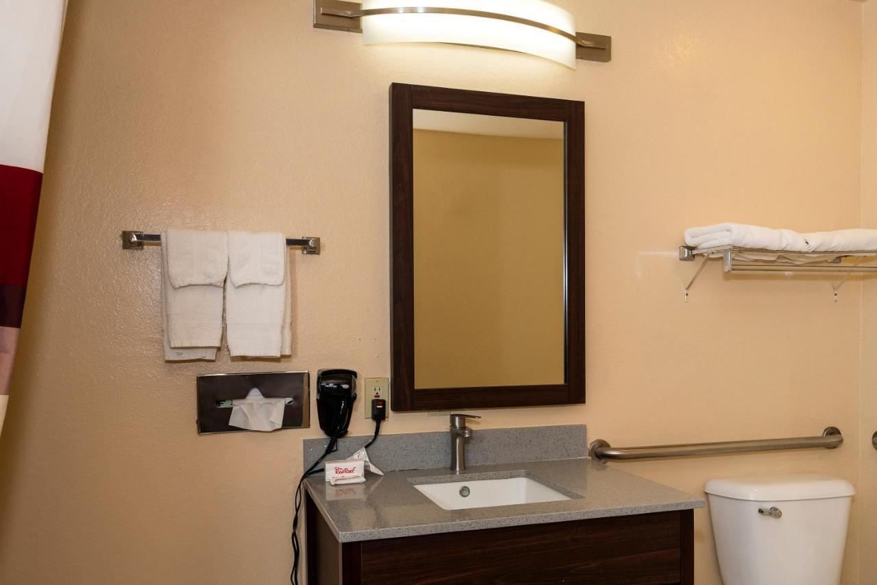 Red Roof Inn Valdosta - University Bagian luar foto