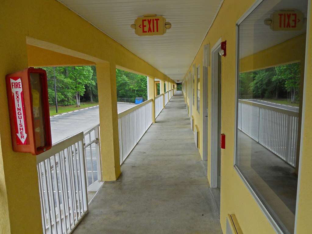 Red Roof Inn Valdosta - University Bagian luar foto