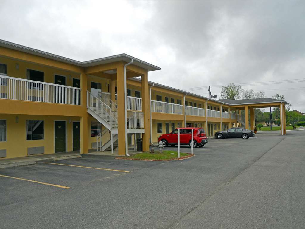 Red Roof Inn Valdosta - University Bagian luar foto